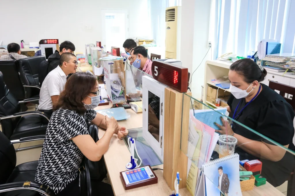 can bo cong chuc vien chuc